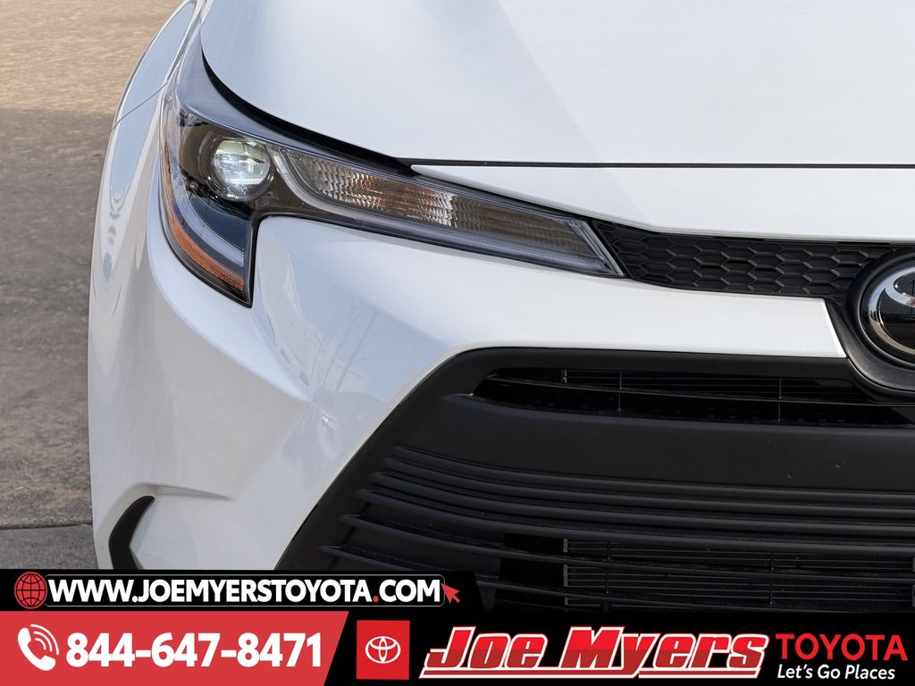 Certified Used 2026 Pearl Toyota LE image 5