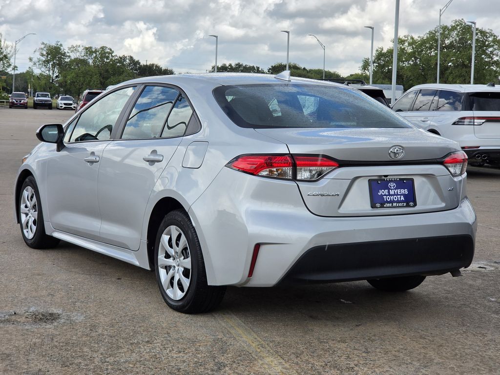 Used 2025 Classic Silver Metallic Toyota LE image 7