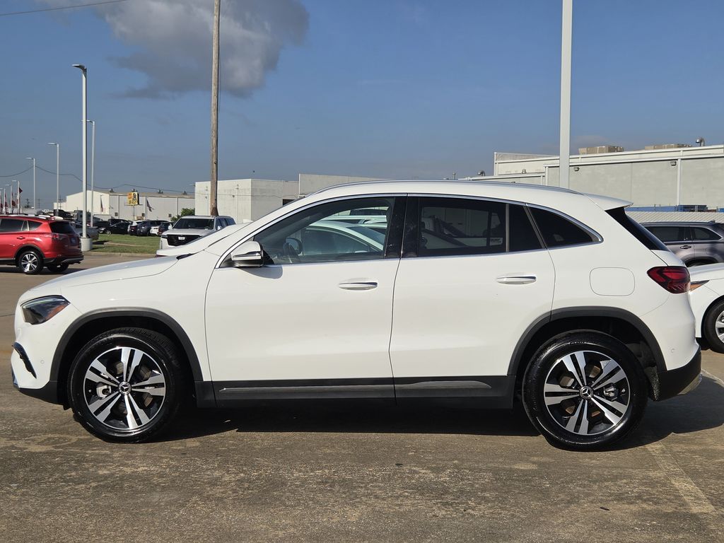 Used 2025 White Mercedes-Benz GLA 250 image 6