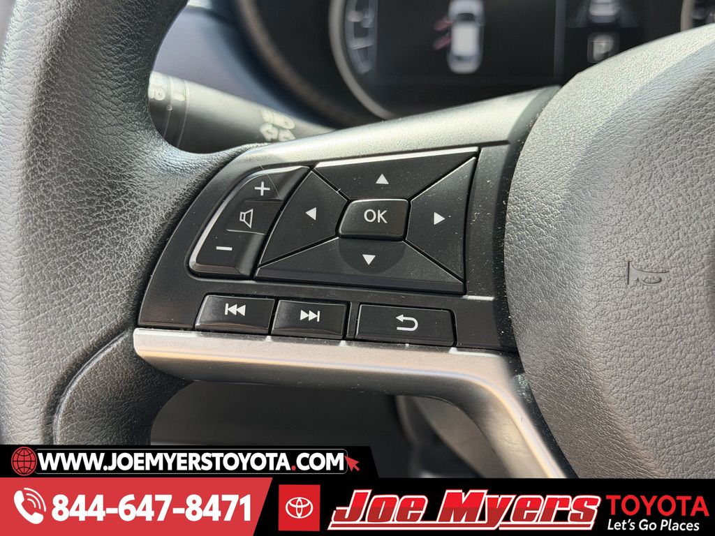 Used 2025 Gray Sky Pearl Nissan 1.6 SV image 23