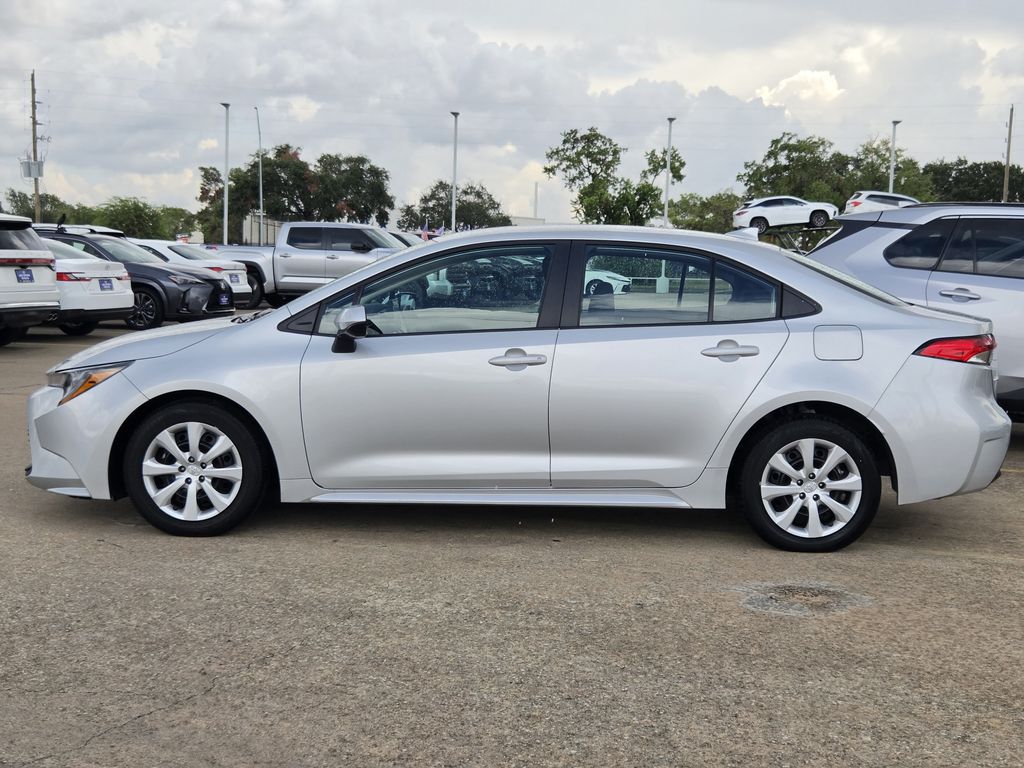 Used 2025 Classic Silver Metallic Toyota LE image 6