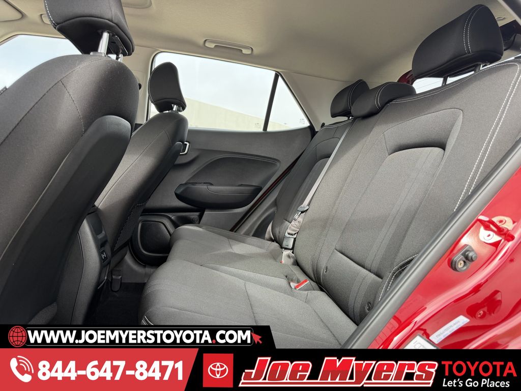 Used 2025 Ultimate Red Hyundai SEL image 28