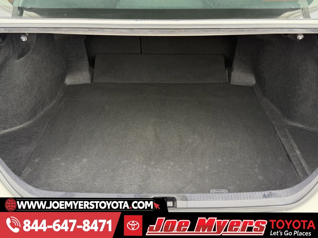 Used 2025 White Toyota LE image 29