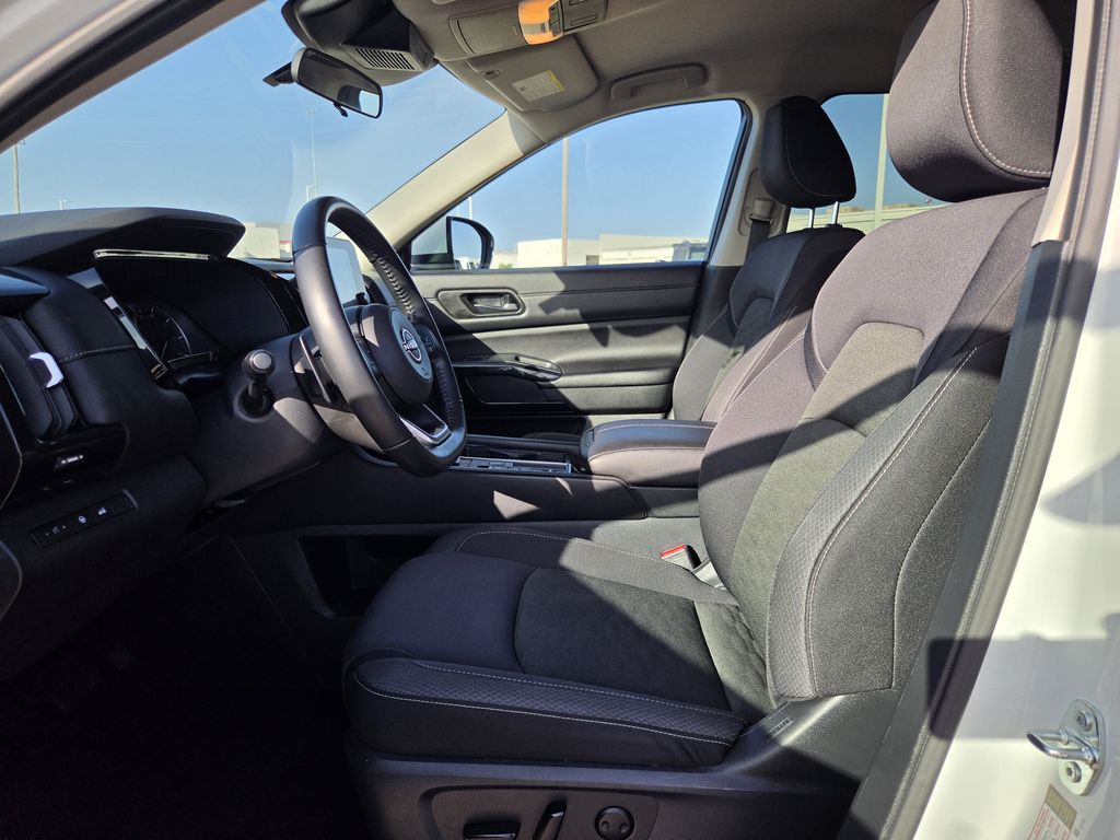 Used 2025 Glacier White Nissan SV image 26