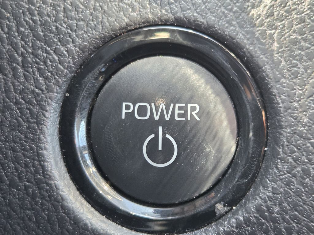 Used 2025 Heavy Metal Toyota SE image 22