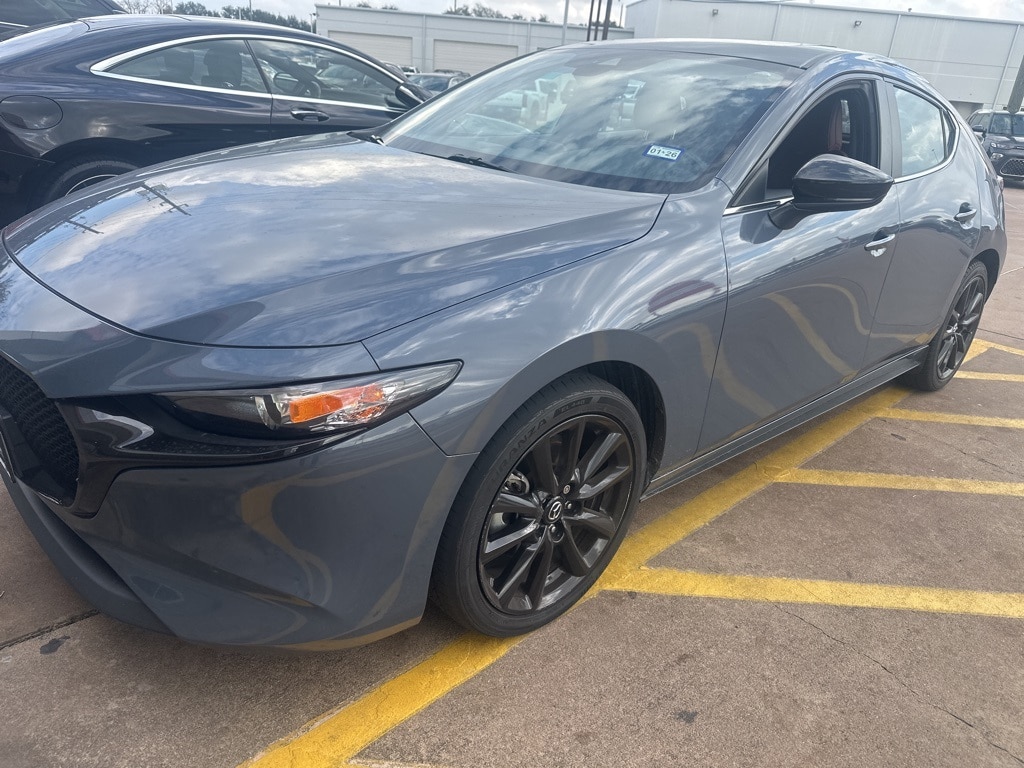 2023 Mazda Mazda3 Carbon Edition