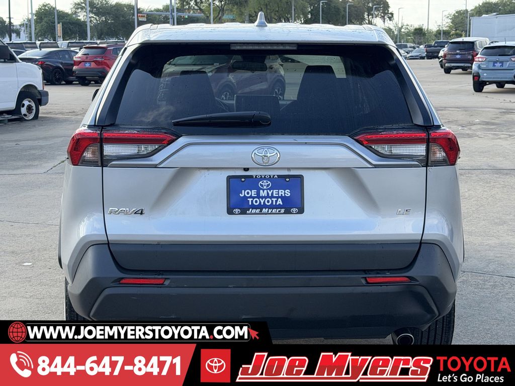 Used 2025 Silver Sky Metallic Toyota LE image 8