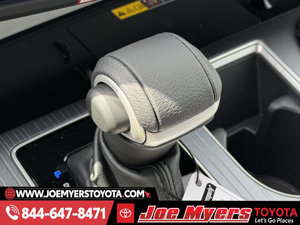 New 2026 Midnight Black Toyota XLE 8 Passenger image 19