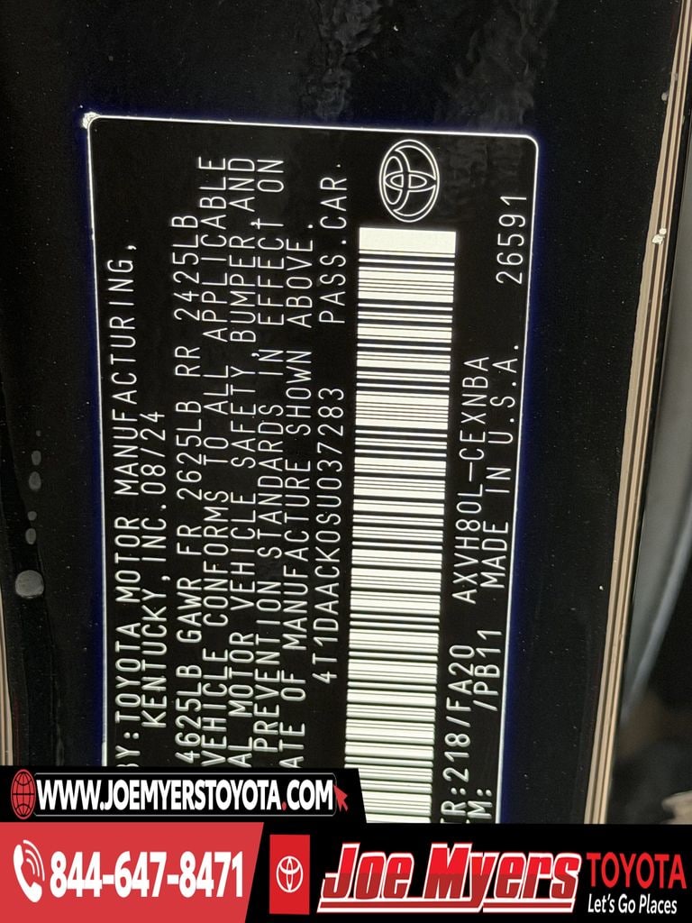 Used 2025 Midnight Black Metallic Toyota LE image 31