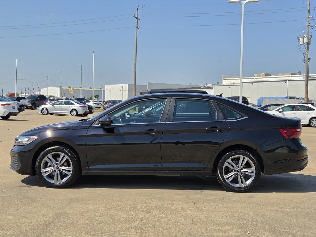 Used 2024 Black Volkswagen 1.5T SE image 6