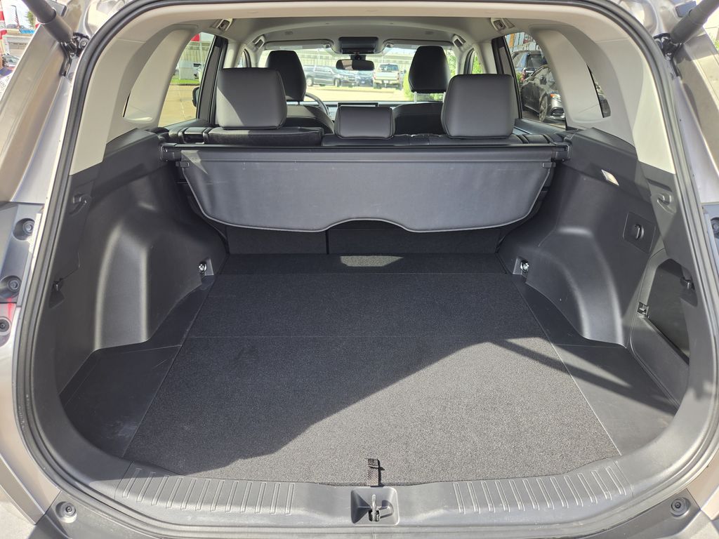 Used 2026 Meteor Toyota XLE Premium image 30