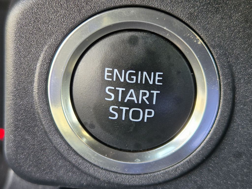 Used 2025 Silver Toyota SR5 image 21
