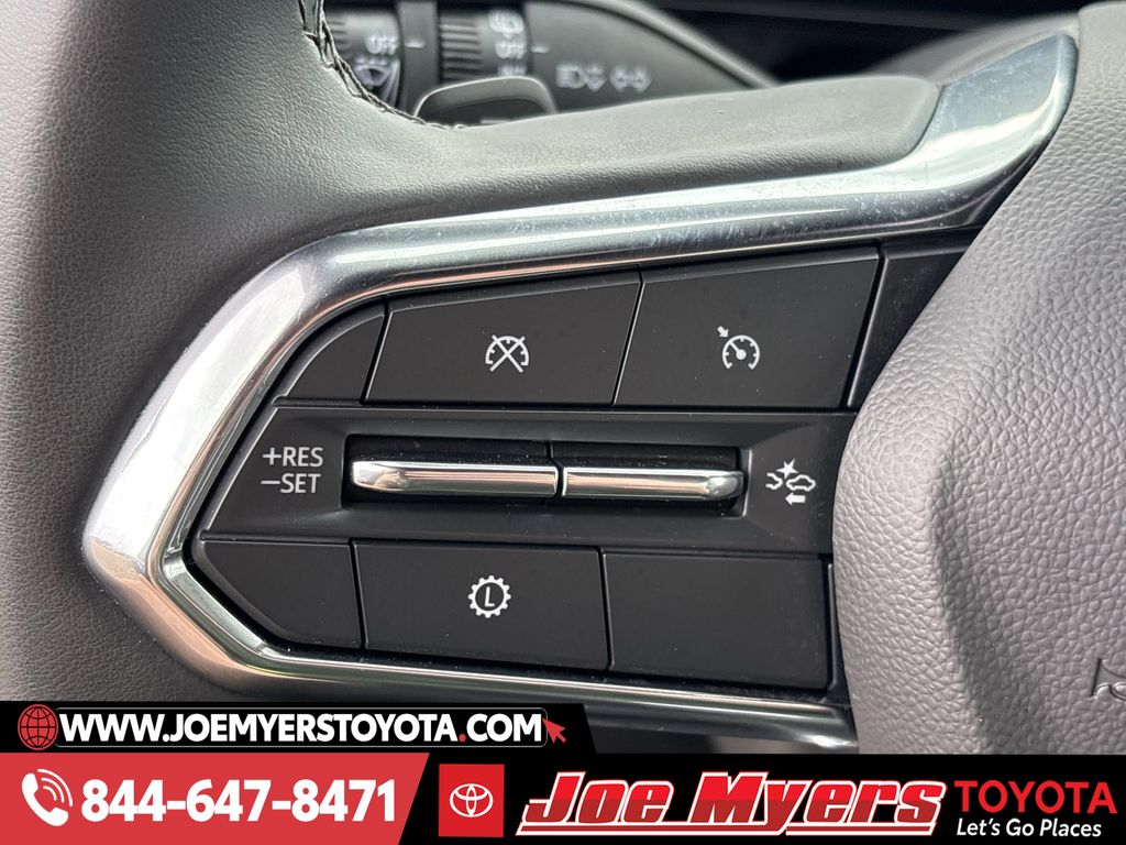 Used 2025 Black Chevrolet LT image 24