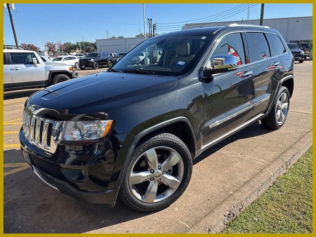2011 Jeep Grand Cherokee Overland's photo