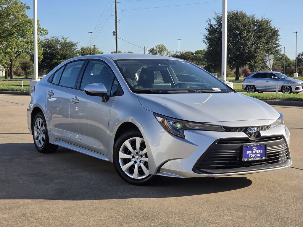 Used 2025 Classic Silver Metallic Toyota LE image 2