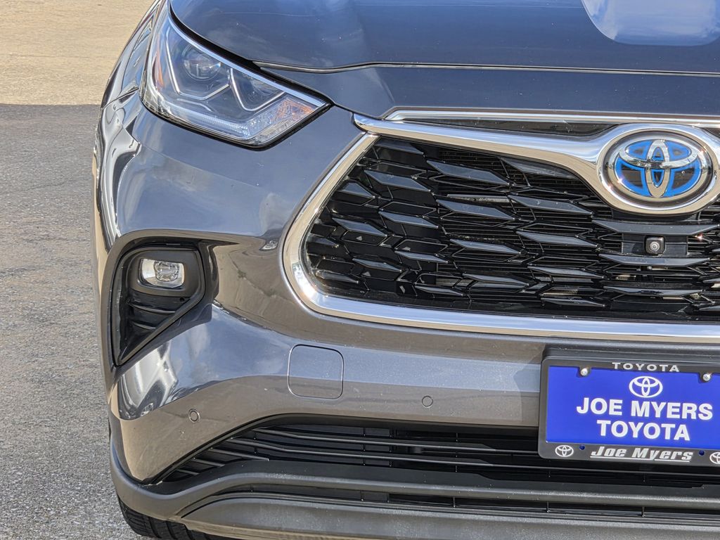 Used 2023 Magnetic Gray Metallic Toyota Limited image 5