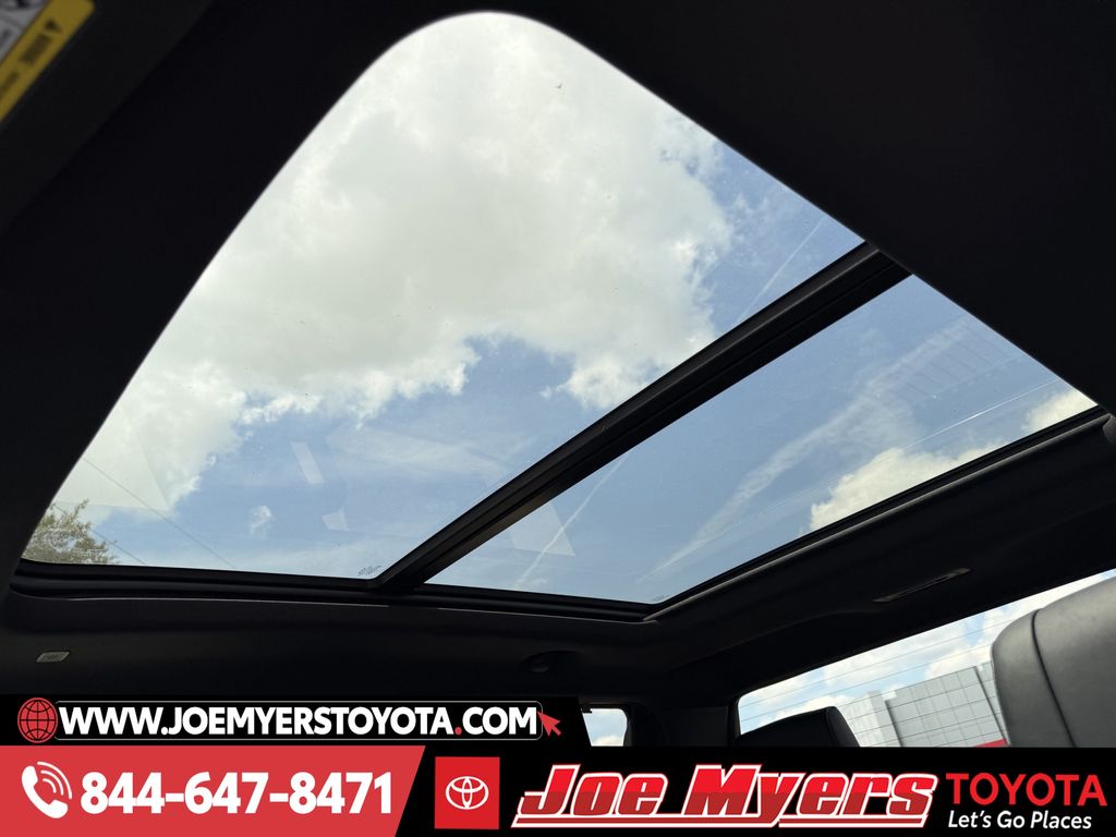 New 2026 Lunar Rock Toyota Platinum image 21