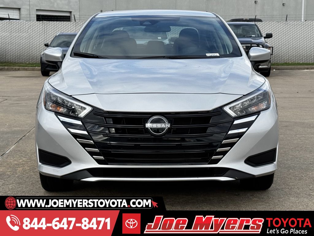 Used 2025 Brilliant Silver Metallic Nissan 1.6 SV image 3