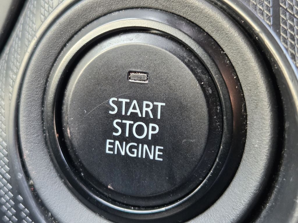 Used 2025 Jet Black Mica Mazda 3.3 Turbo Select image 21