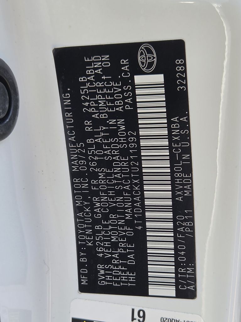 Used 2026 Ice Toyota LE image 31