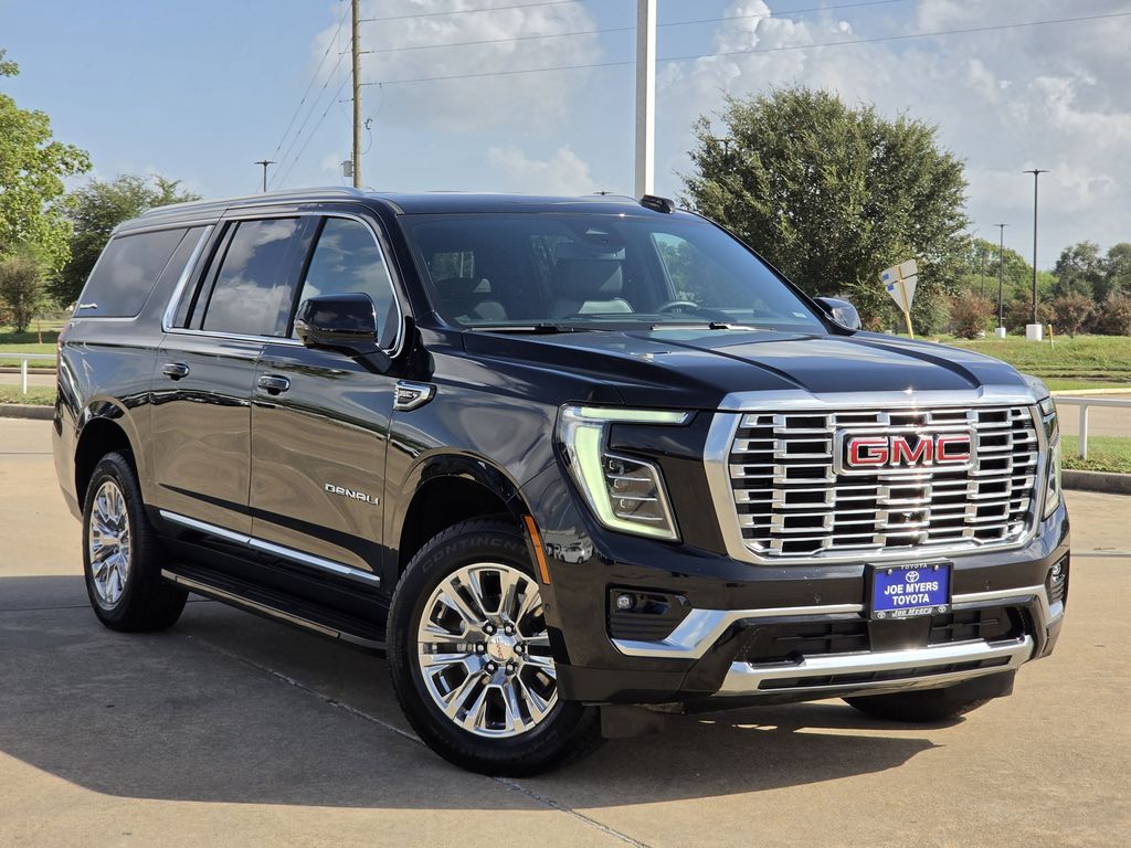 Used 2025 Onyx Black GMC Denali image 2