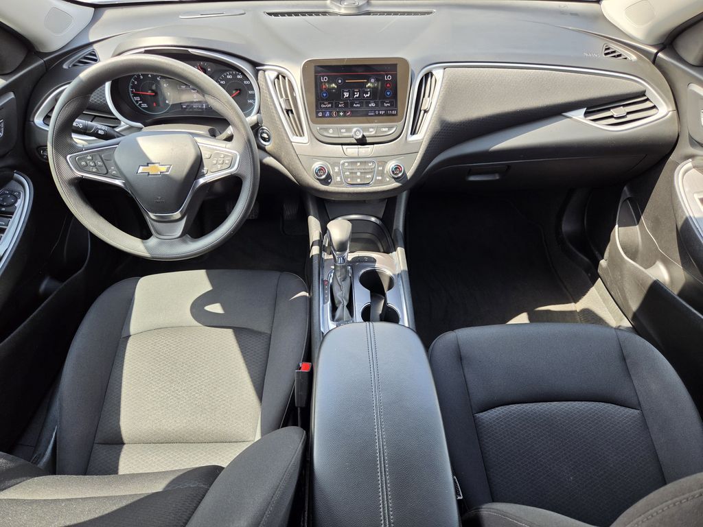 Used 2025 Summit White Chevrolet LT image 12