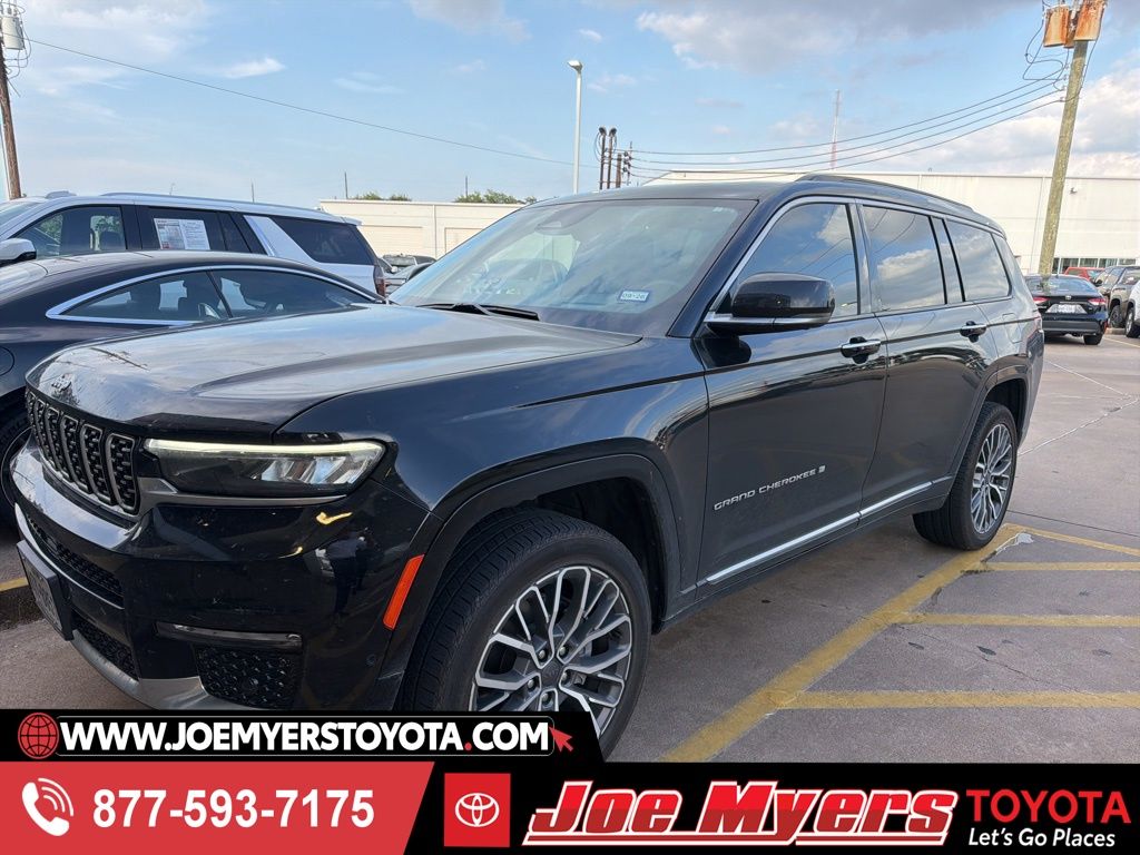 2024 Jeep Grand Cherokee L Summit Reserve 4x4's photo