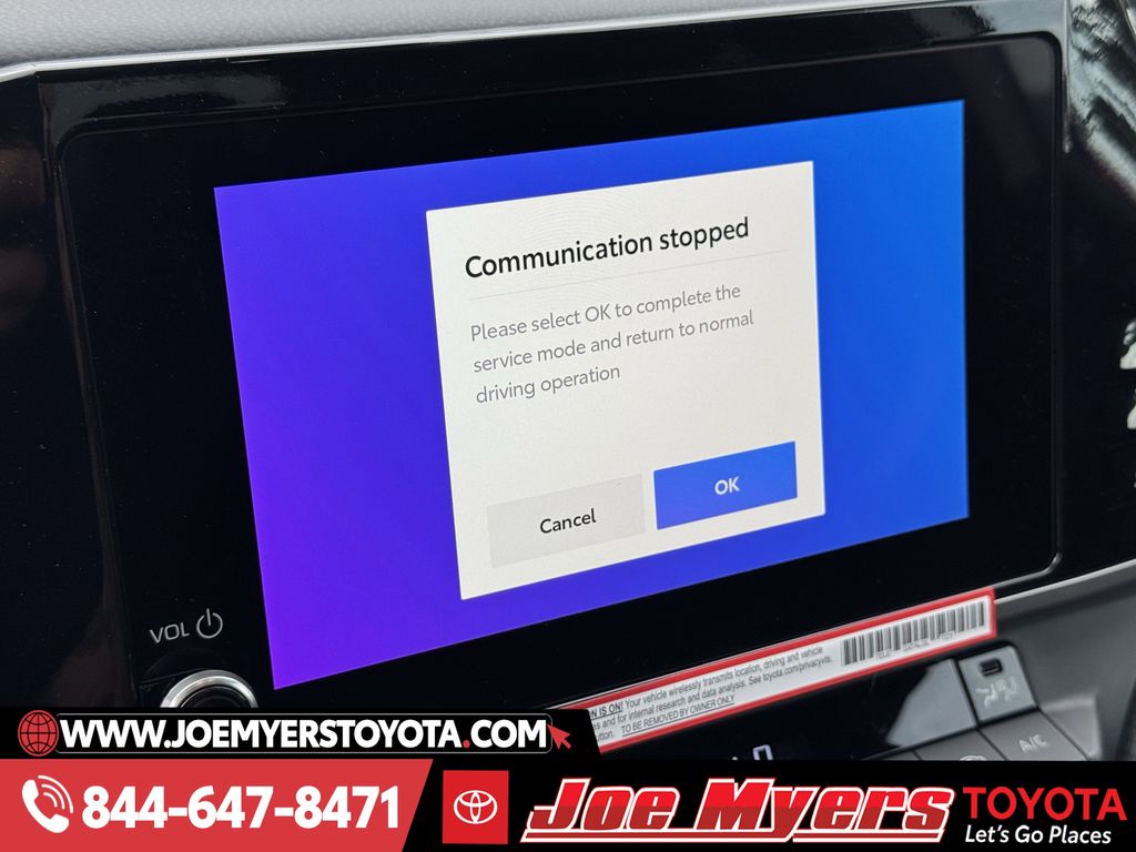 New 2026 Ice Cap Toyota SE image 16