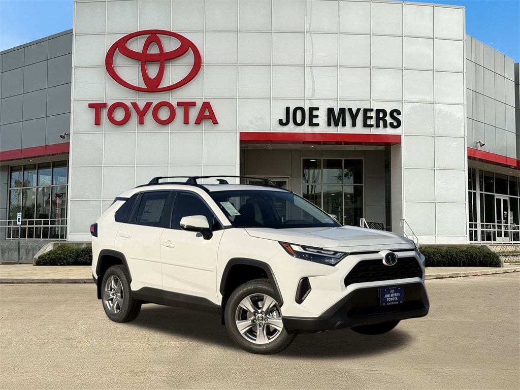 New 2025 Toyota RAV4 XLE SUV