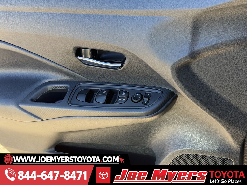 Used 2025 Gun Metallic Nissan 1.6 SV image 24