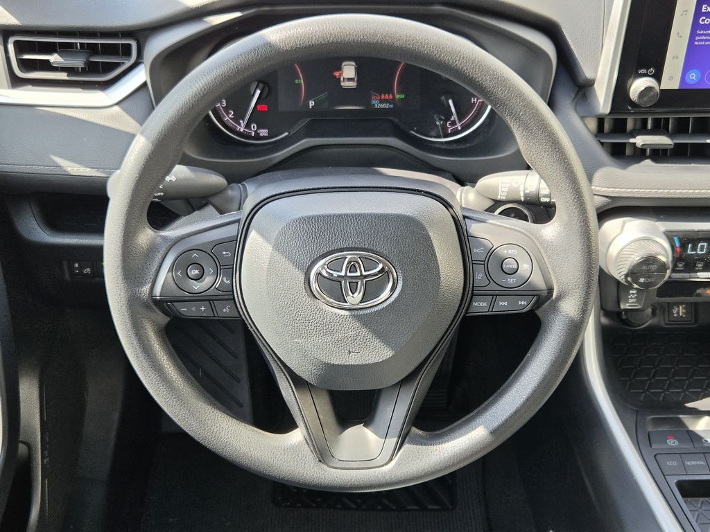 Used 2025 Ice Toyota XLE image 15