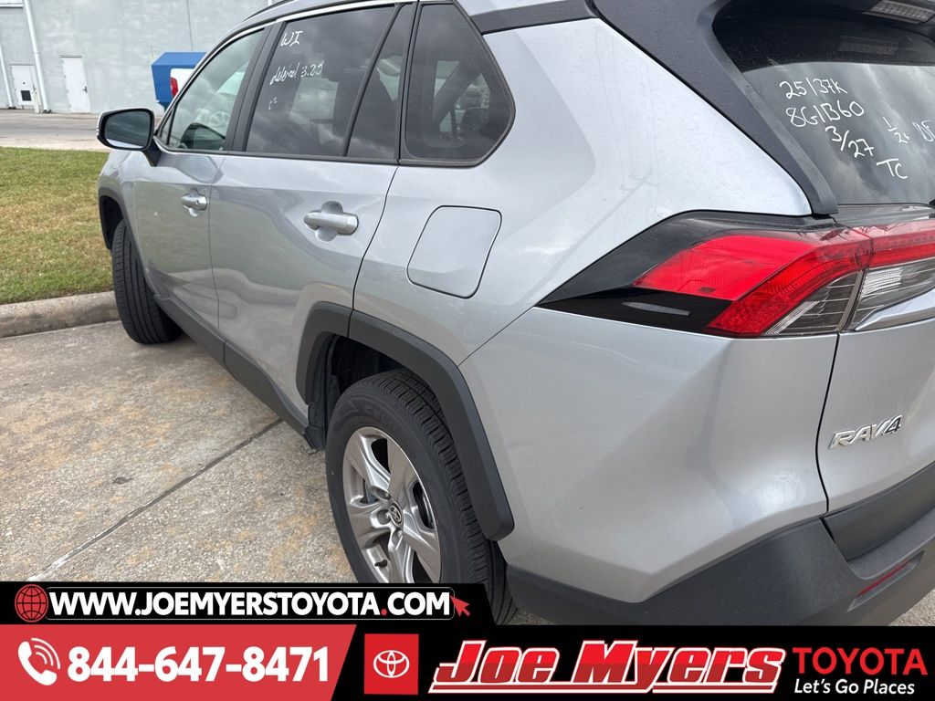 Used 2025 Silver Toyota XLE image 3