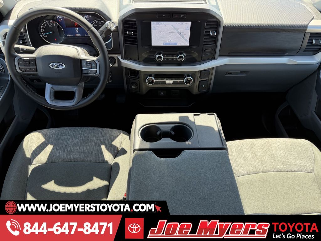 Used 2023 Oxford White Ford XLT image 13