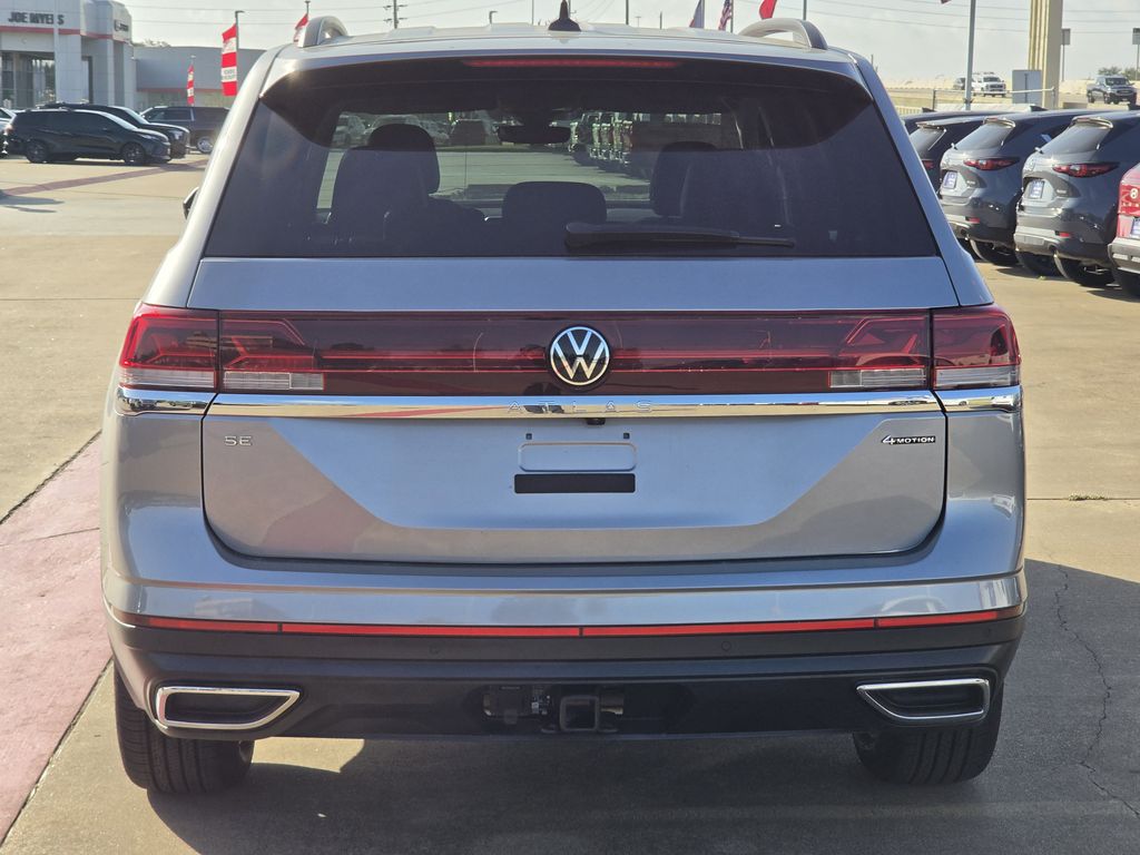 Used 2025 Silver Mist Metallic Volkswagen 2.0T SE w/Technology image 8