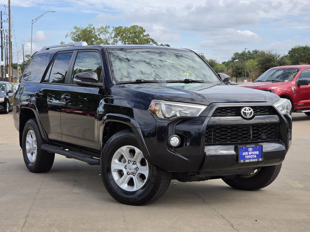 Used 2016 Midnight Black Metallic Toyota SR5 Premium image 2