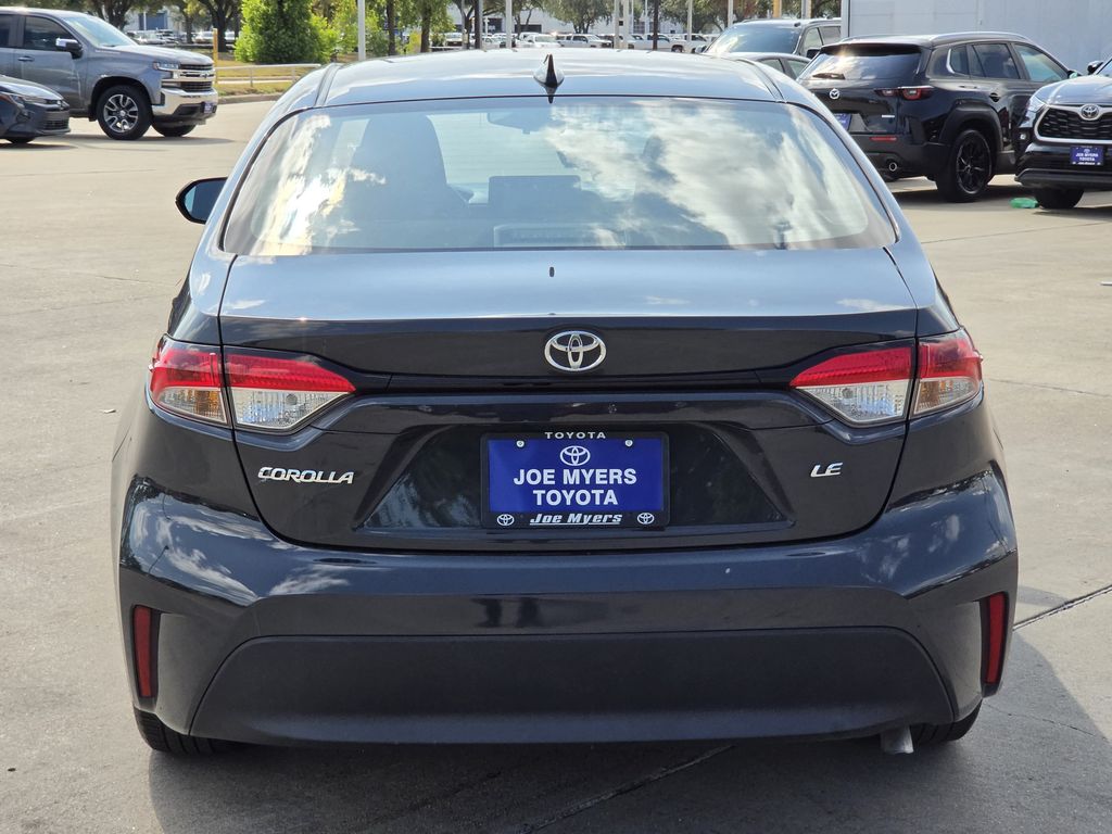 Used 2025 Underground Toyota LE image 8