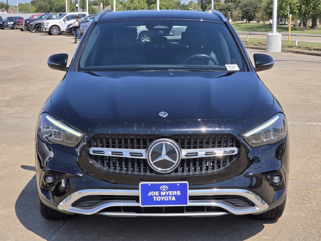 Used 2025 Black Mercedes-Benz GLA 250 image 3