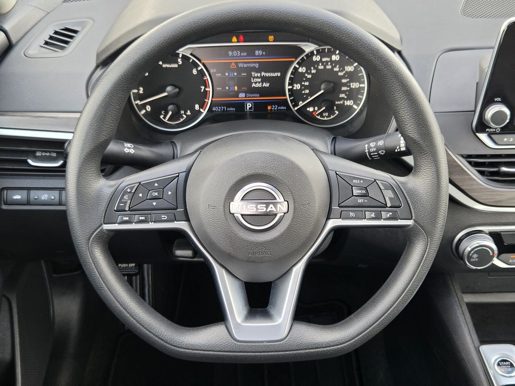 Used 2025 Garnet Pearl Metallic Nissan 2.5 SV image 14