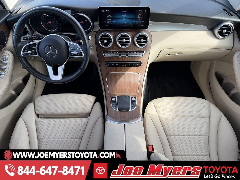 Used 2021 Polar White Mercedes-Benz GLC 300 image 13