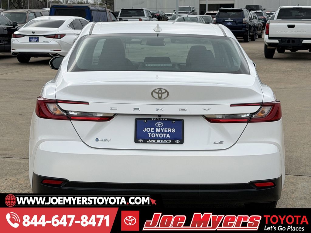 Used 2025 Ice Cap Toyota LE image 8