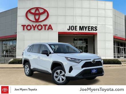 2025 Toyota RAV4 LE SUV