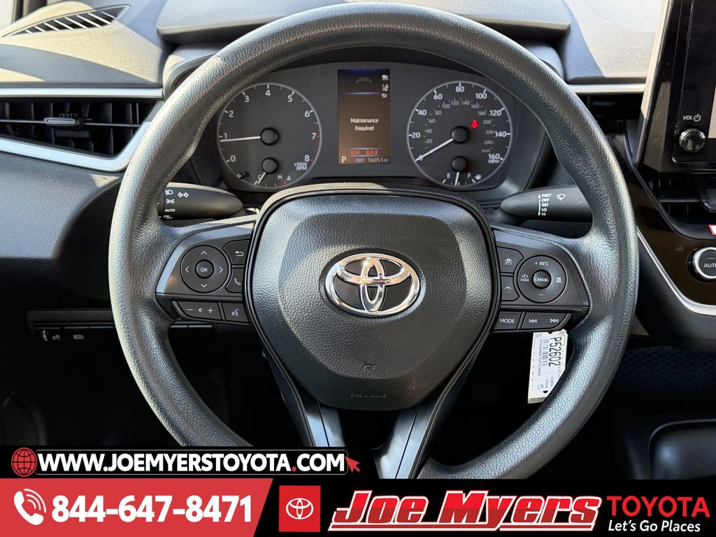 Used 2025 Ice Cap Toyota LE image 15