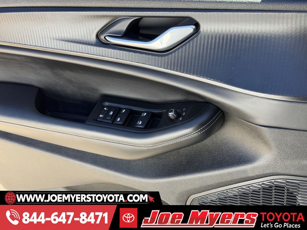 Used 2025 Bright White Clearcoat Jeep Altitude image 26