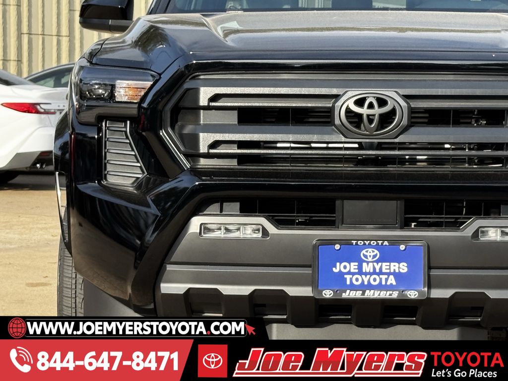 New 2026 Black Toyota SR5 image 5