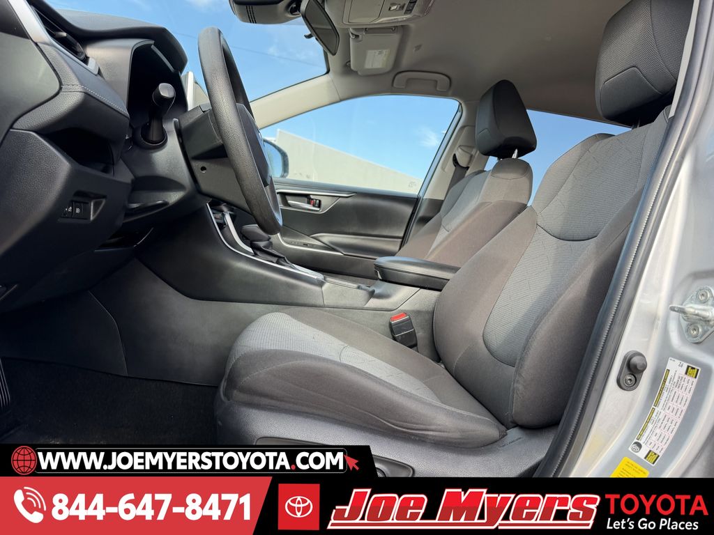 Used 2023 Silver Sky Metallic Toyota XLE image 27