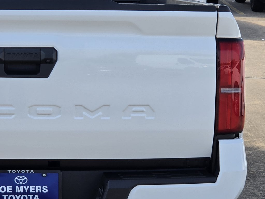 Used 2026 Ice Toyota SR5 image 9