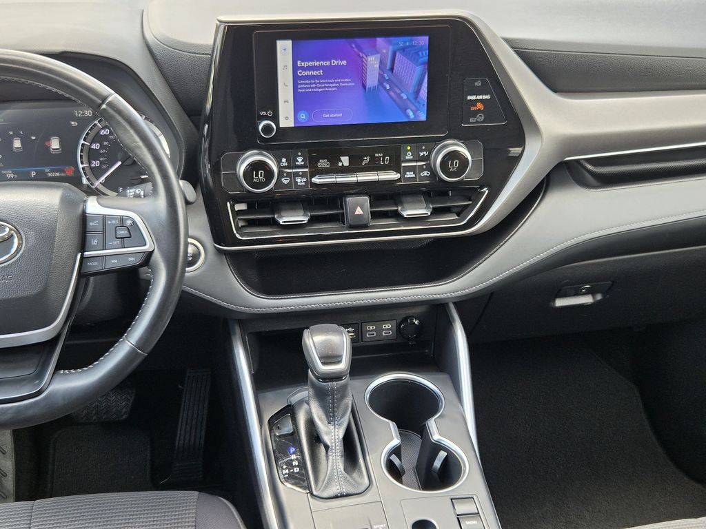 Used 2025 Magnetic Gray Metallic Toyota LE image 17