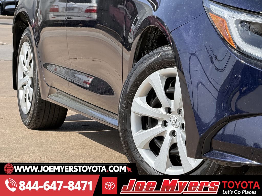 Used 2025 Blueprint Toyota LE image 12