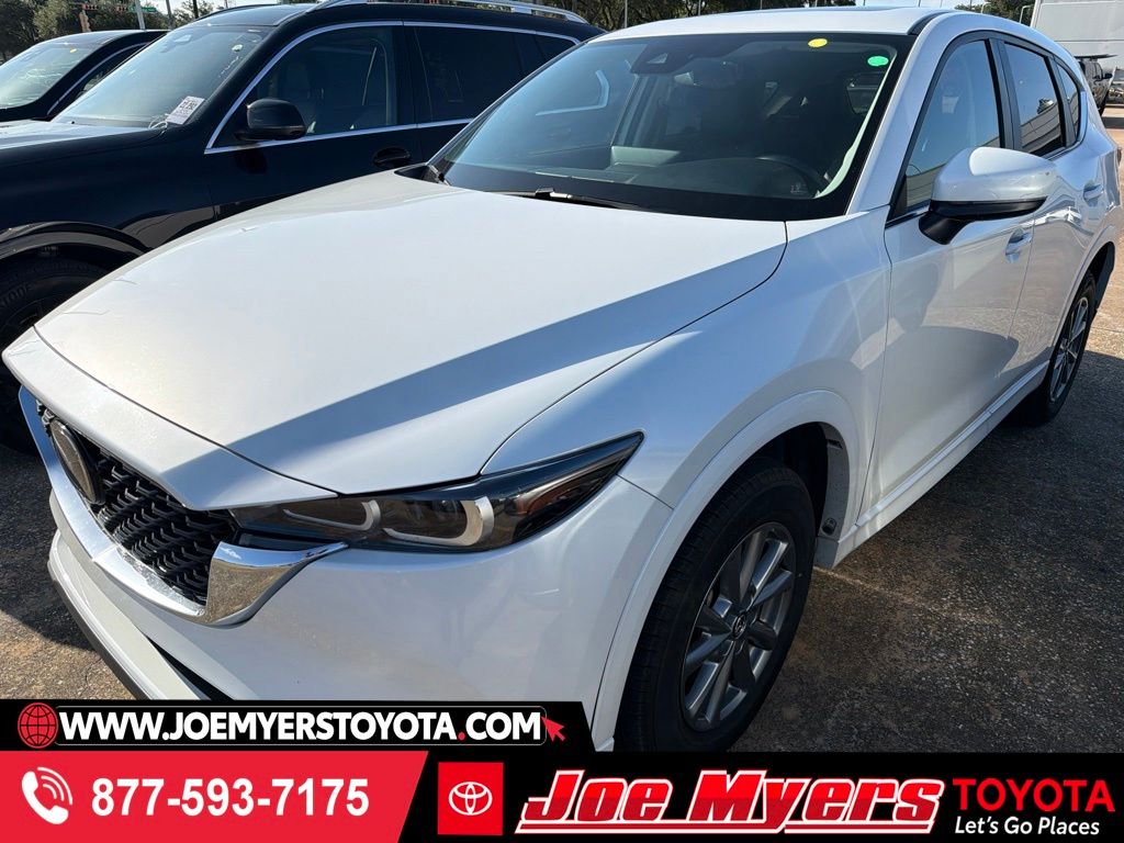 2025 Mazda CX-5 S Preferred package Auto AWD's photo