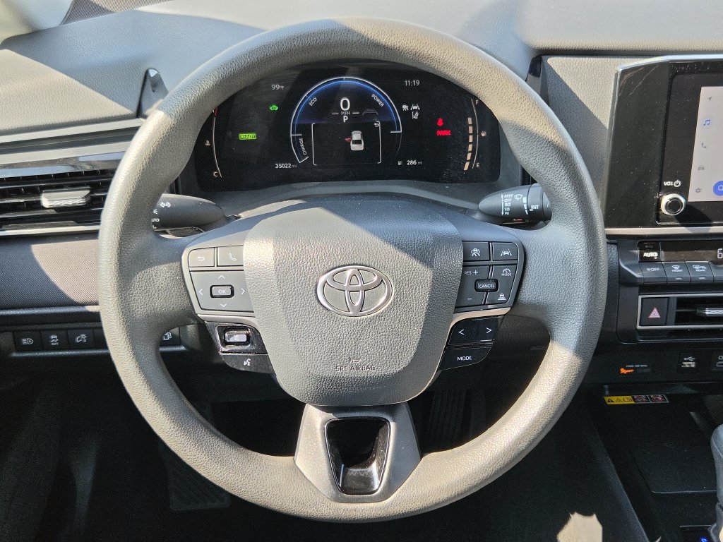 Used 2025 Underground Toyota LE image 15
